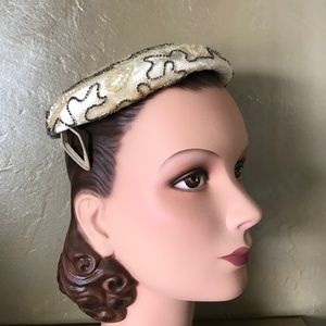 ELEGANT 1950s' OFF WHITE SATIN BEADED JULIET CAP
